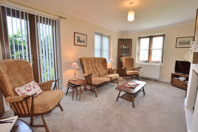 2 bed Link Detached House for sale Image 4
