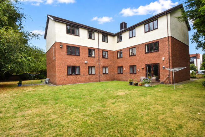 Parklands, Charlton Drive, Sale, M33 photo 4