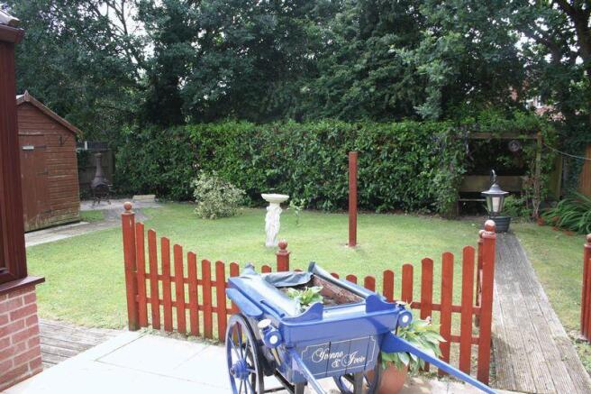 Garden 1 