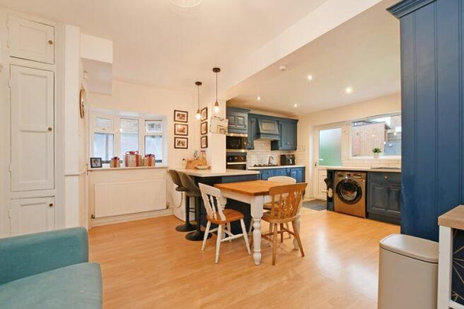 Dining Kitchen 