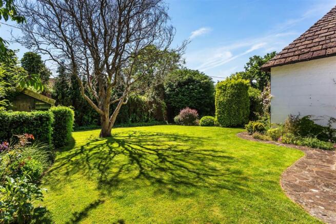 house. estate agency Bucks Green Snoxall