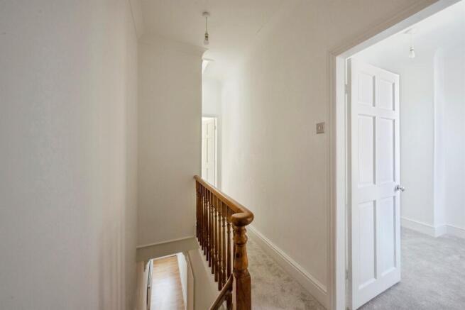 2 bed Terraced for sale Image 6