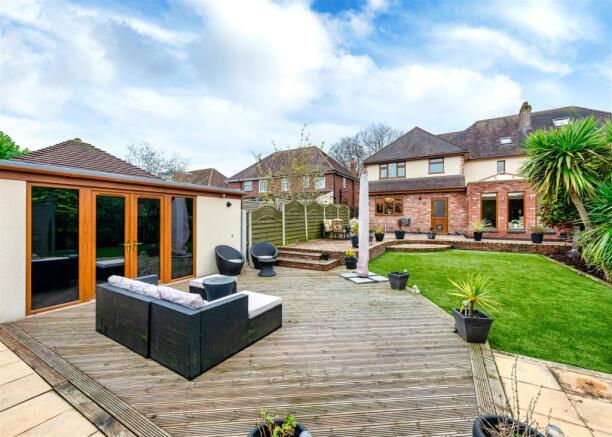 58 Birches Road-rear1.jpg