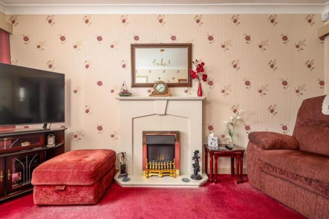 3 bed Semi-Detached for sale Image 4