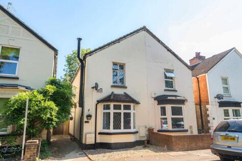 Ongar Road, Addlestone, KT15