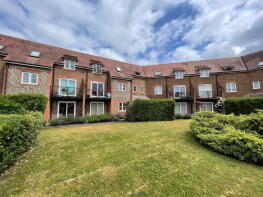 Flat 18, John Norgate House, Two Rivers Way, Newbury RG14 5TF