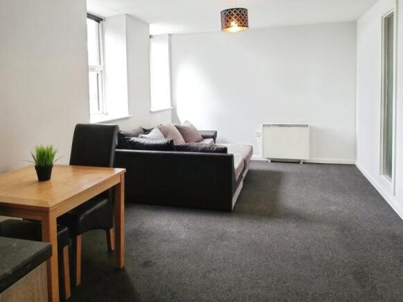 1 bed Apartment for sale Image 6