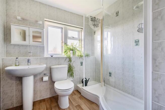 Family Shower Room