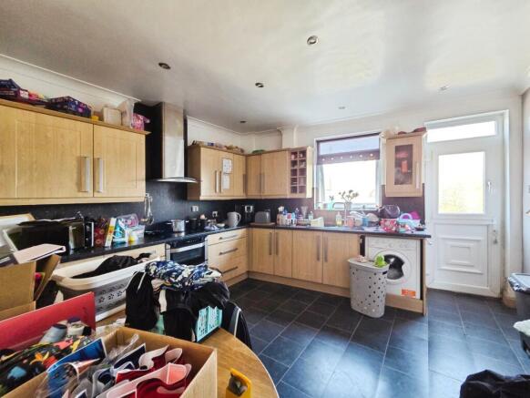 3 bed Terraced for sale Image 7