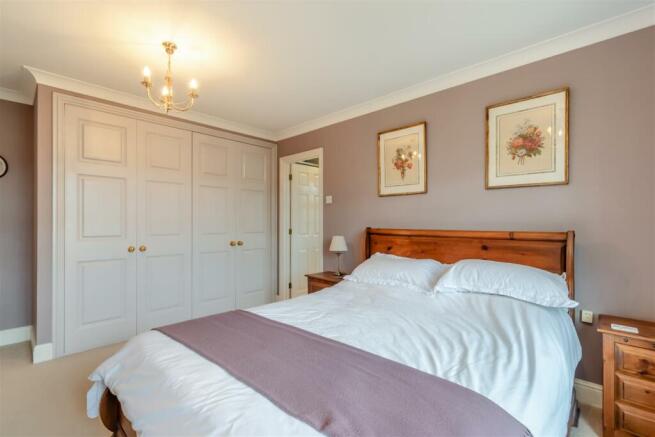 8559106-interior24.jpg