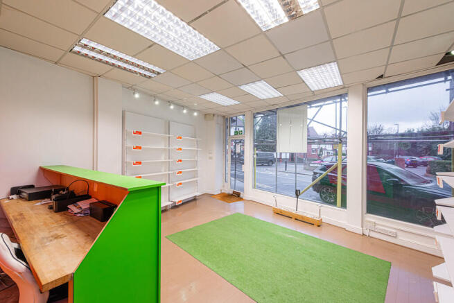 Muswell Hill Broa...