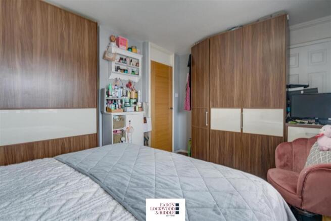 Bedroom 1-2.jpg