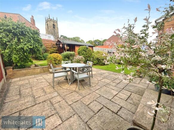 4 bed Detached for sale Image 12