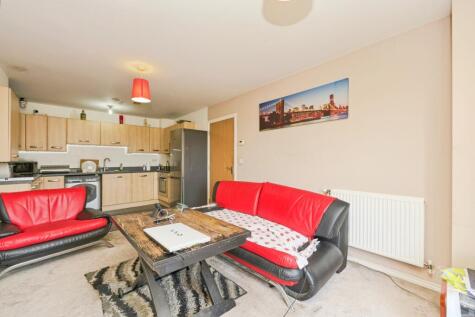 Varcoe Gardens, Hayes, UB3