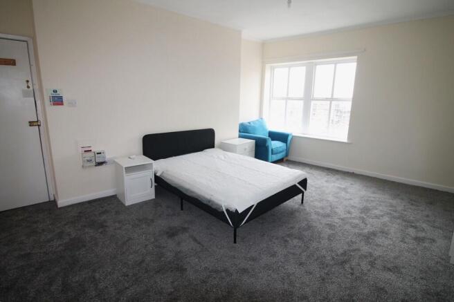 Room 11 (2)