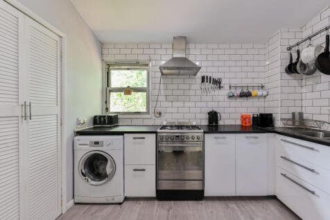 Evesham Walk, Brixton, London, SW9