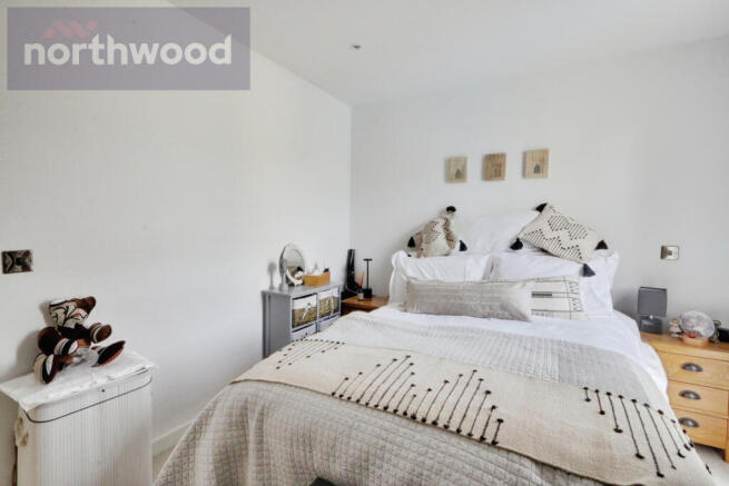 2 bed Flat for sale Image 4