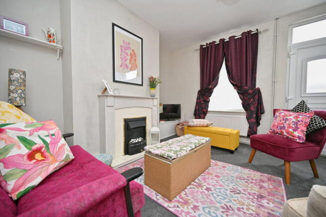 2 bed Terraced for sale Image 5