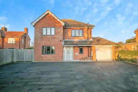Main Road, Woolverstone, Ipswich