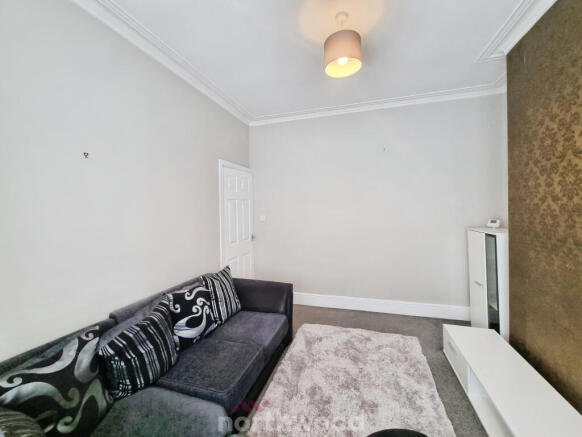 3 bed Terraced to rent Image 12