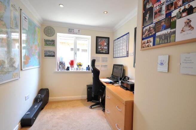 Photo 9