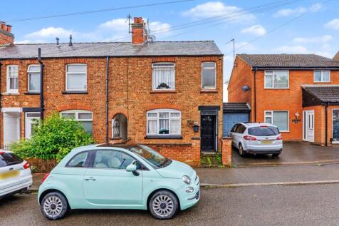 Pioneer Avenue, Desborough, NN14