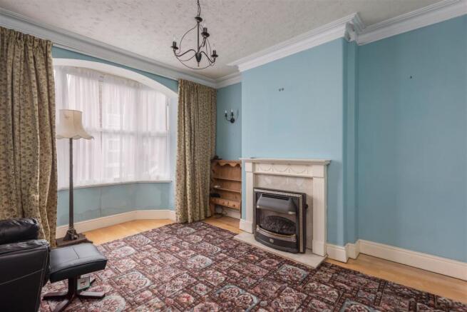 Vine Street 37-Sitting Room.jpg