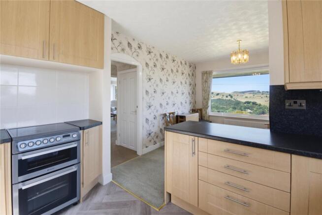 3 bed Bungalow for sale Image 11