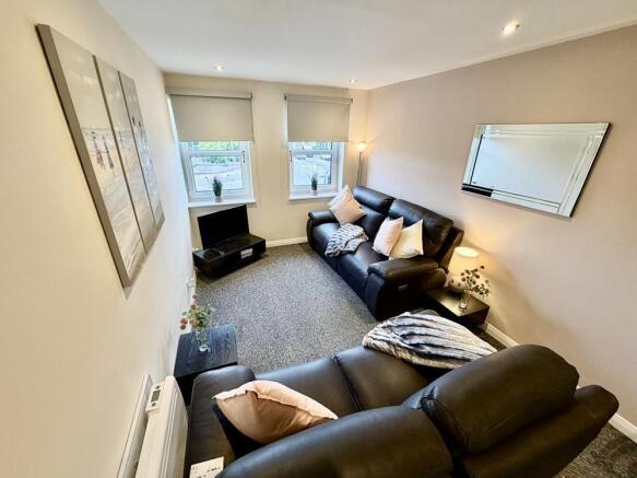 Lounge 5