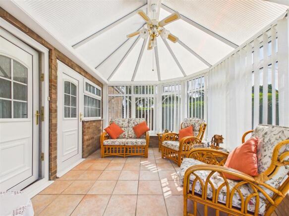 3 bed Semi-Detached for sale Image 8