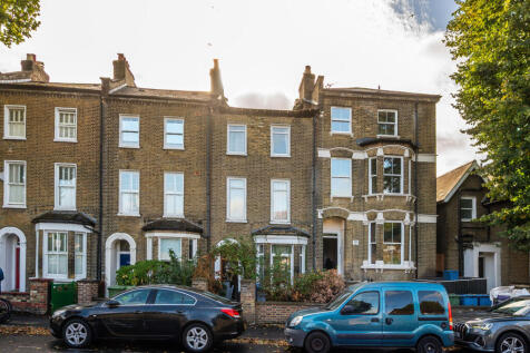 Bird in Bush Road, SE15 6RW, Peckham, London, SE15