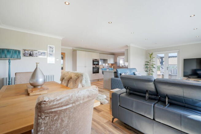 3 bed Detached Bungalow for sale Image 9