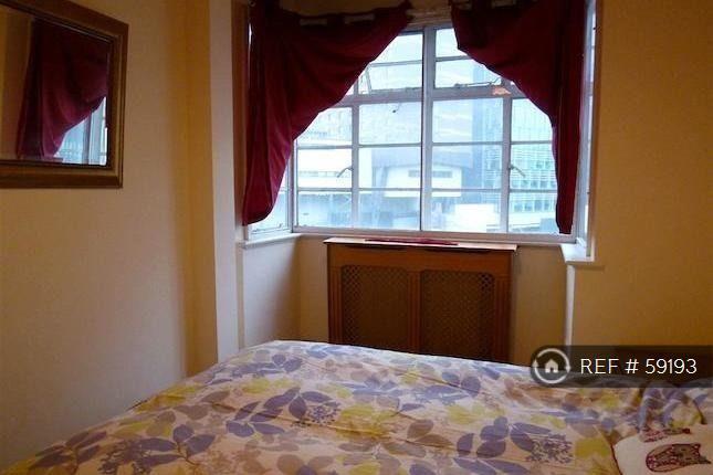 Double Bedroom With Fitted Wardrobes