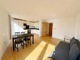 Flat 501, 24 Gateway House, Cavell Street, London E1 2HP