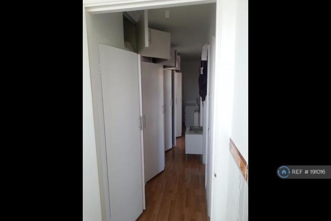 4 Double Cupboards From Floor To Ceiling