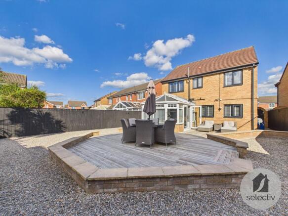 Trevarrian Drive, Redcar, TS10 photo 4