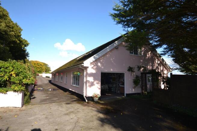 INTEGRAL GARAGE