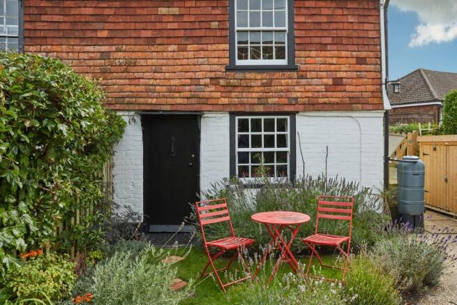 Front garden 2