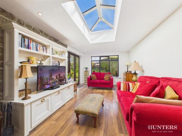 b927f0727a0646f4b0fc18b306493637_100_CAM05287G0-PR