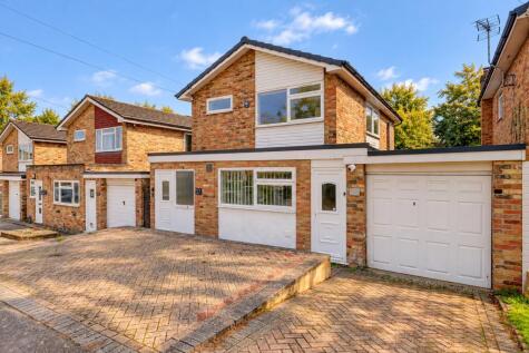 Southfield Drive, Hazlemere, High Wycombe, Buckinghamshire, HP15