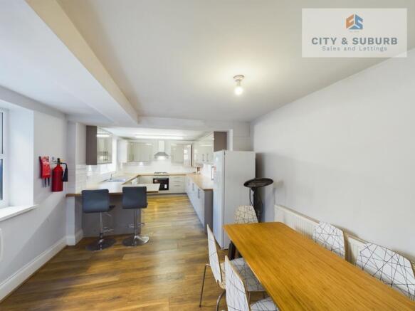 CAM01351G0-PR0127-STILL004