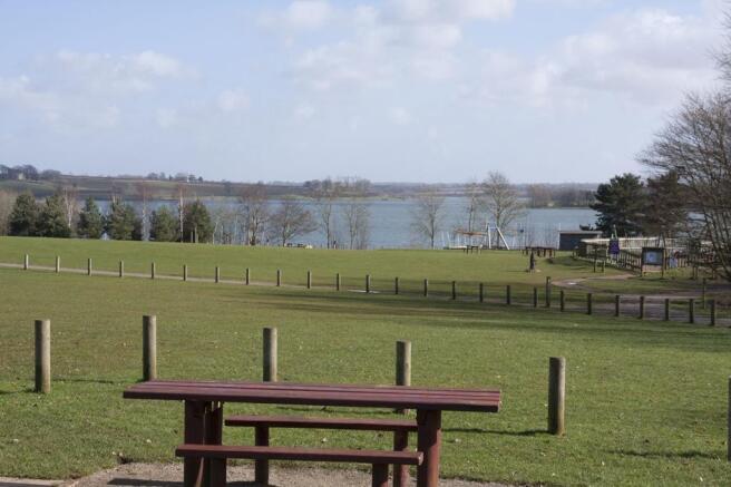 Moulton Heights Local Area