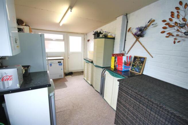 Utility/Garage
