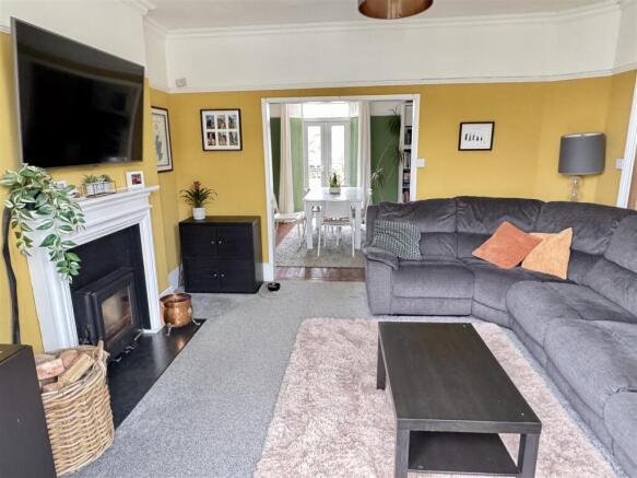 Lounge: