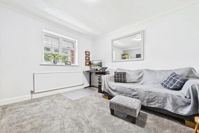 a4d56b81-CAM01085...