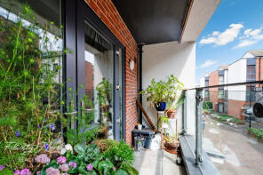 2, Apelles Street, Woolwich SE18 4DY