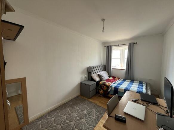2 bed Flat for sale Image 10