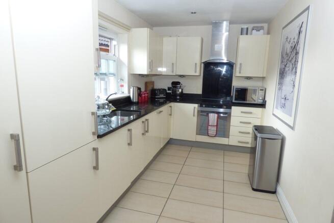 The Trinity, Kitchen