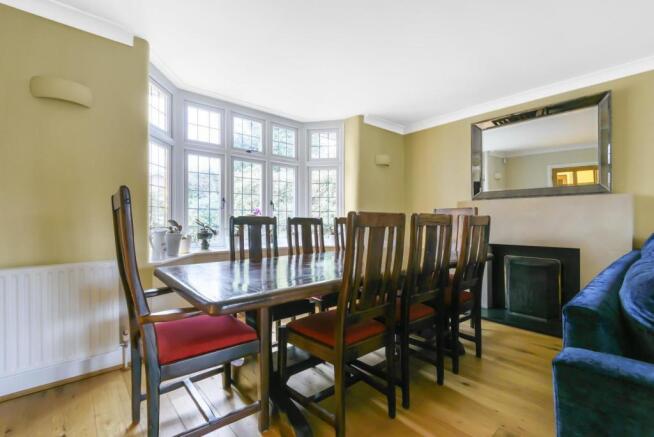 Sitting/Dining Room