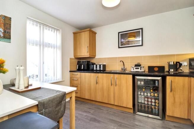 3 bed Semi-Detached for sale Image 5